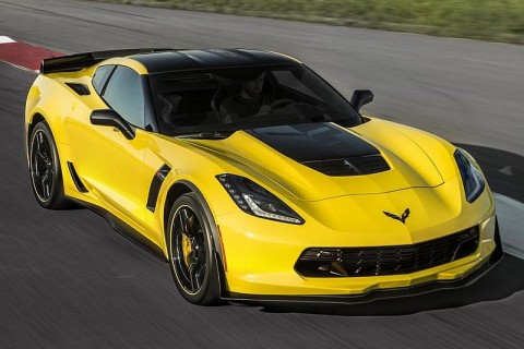 На Корвете вброд в Магадане &laquo; автомагадан