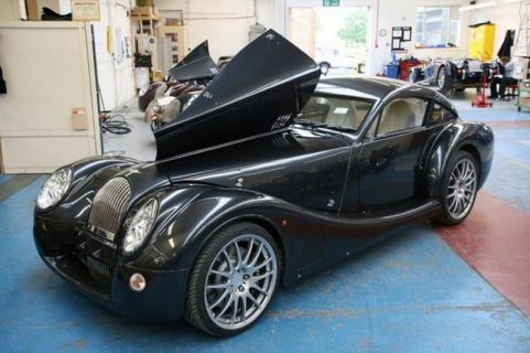 Как собирают автомобиль Morgan Aero 8 в Магадане « автомагадан